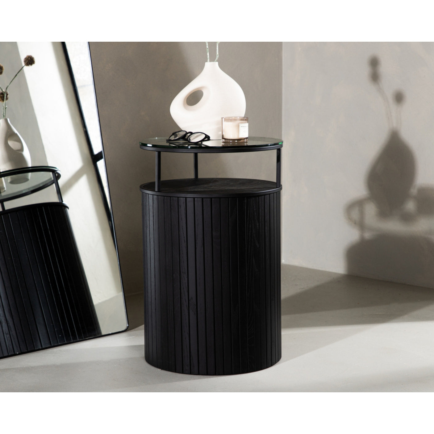 Bovall Side Table Venture Design Sidebord