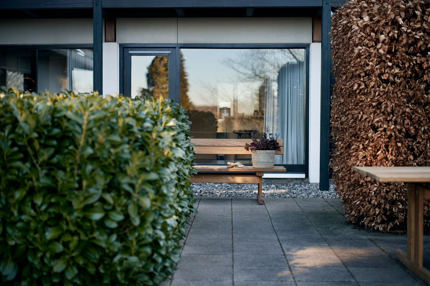 M16 - Ermelunden - Benk med ryggstøtte FDB Møbler Benk