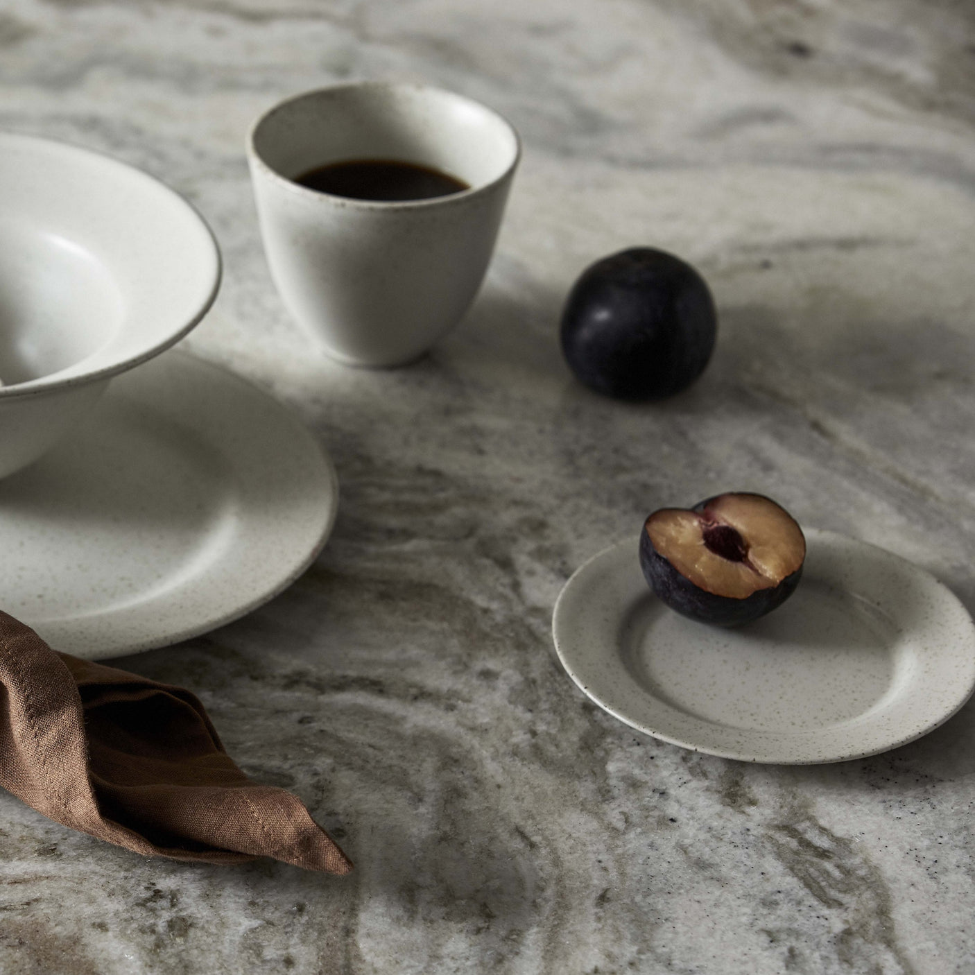 GRAWA underkoppen/kaketallerken - ø13,5 cm - hvit Nordal TABLEWARE