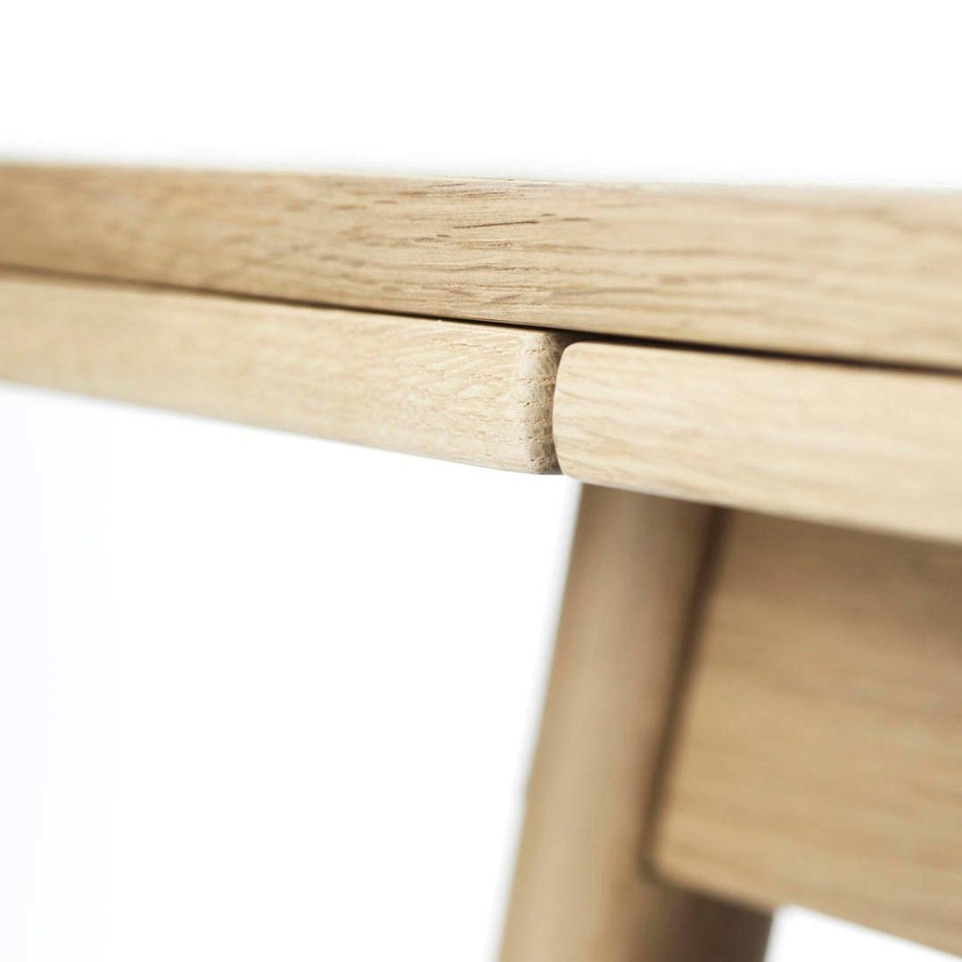 C35AH - Spisebord med nederlandsk uttak FDB Møbler Spisebord