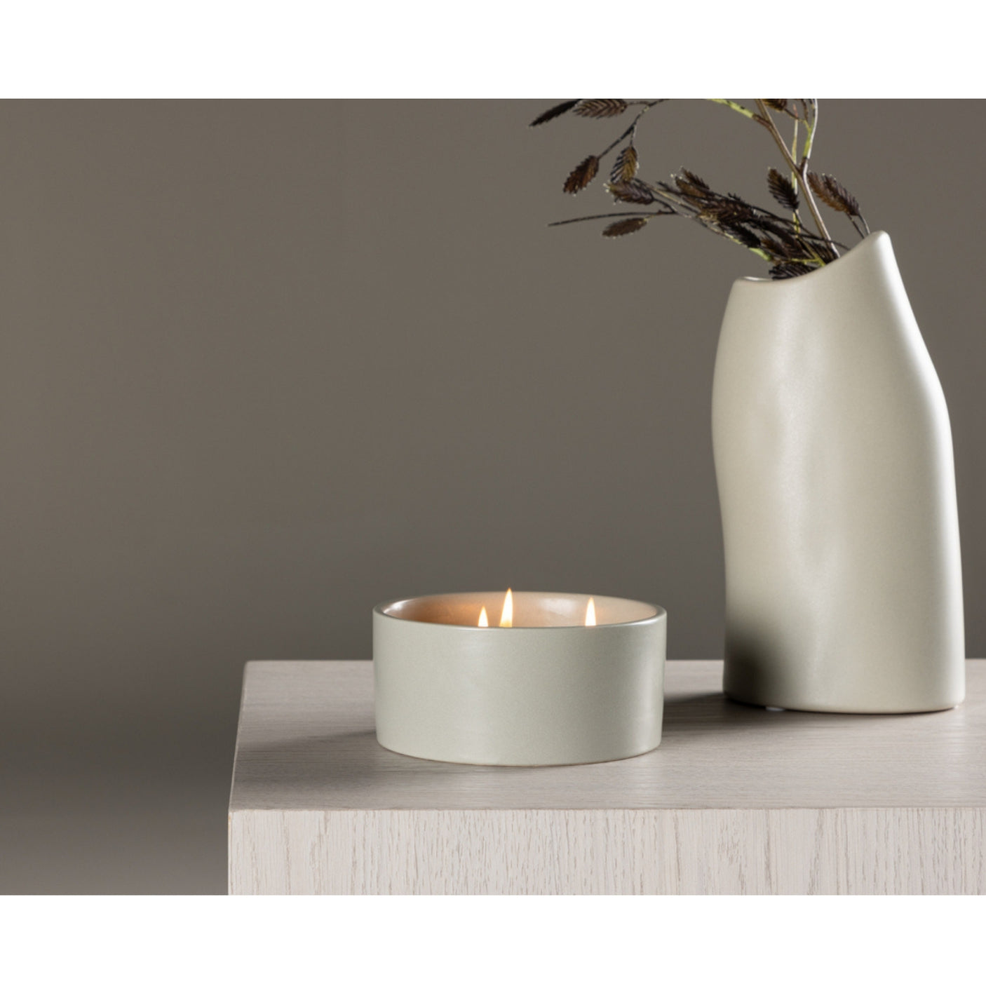 Douglas Doftljus Venture Design Pynteartikler