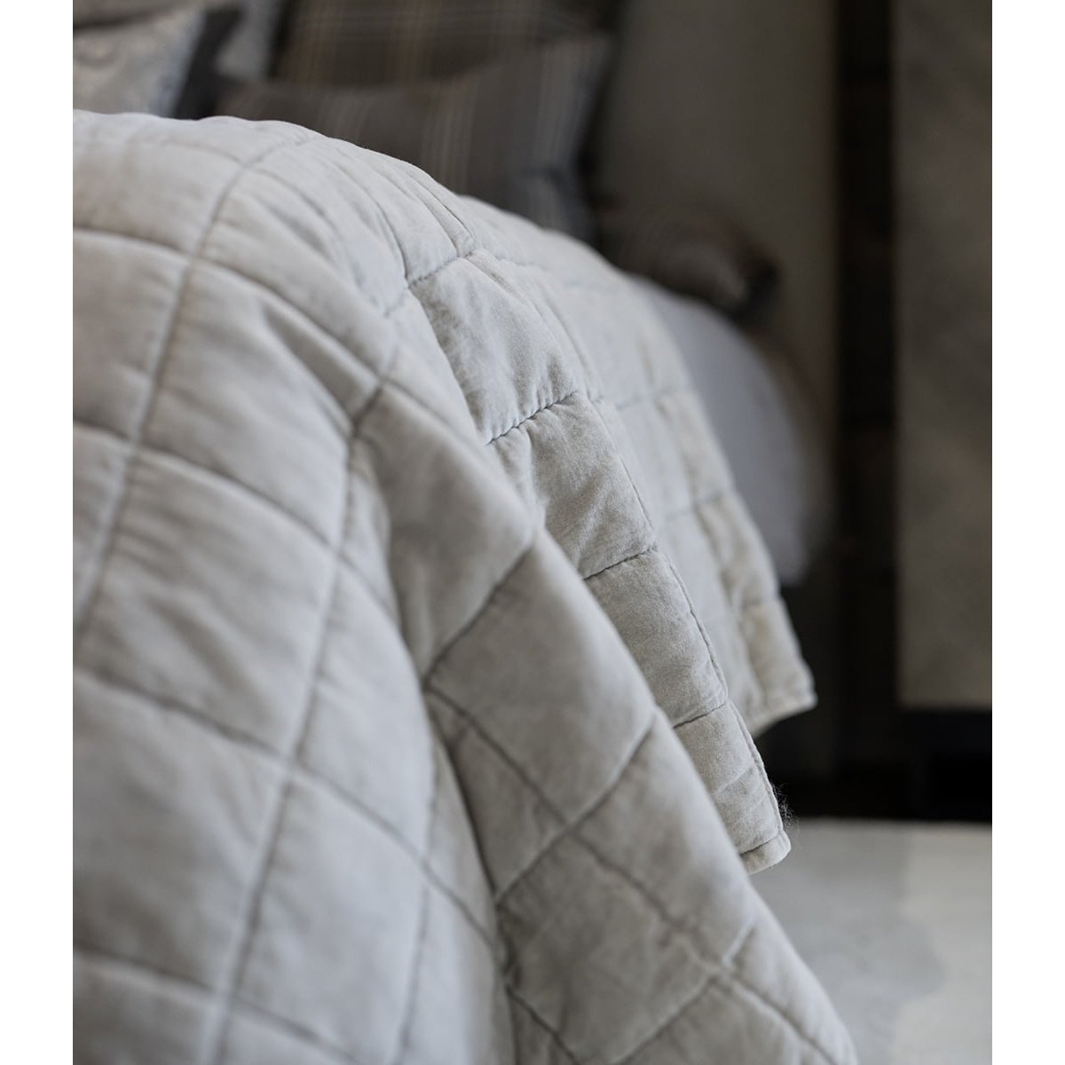 POSH BEIGE Sengeteppe Artwood Seng