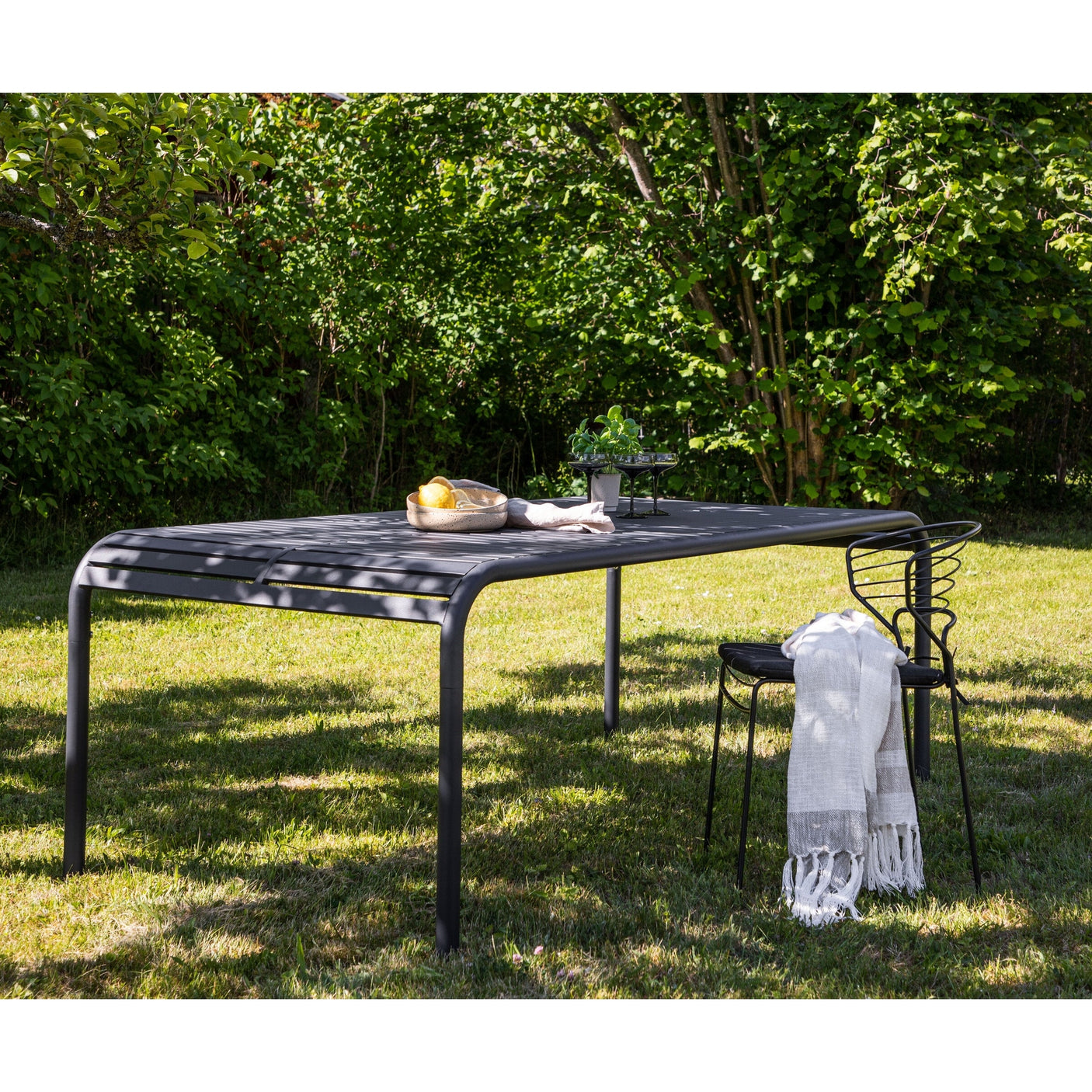 Borneo spisebord Venture Design Spisebord