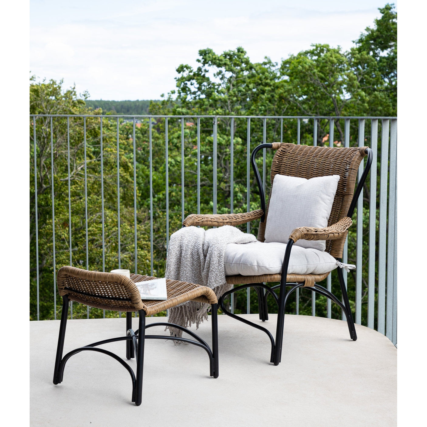 Loreto Lounge Chair Venture Design Lenestol