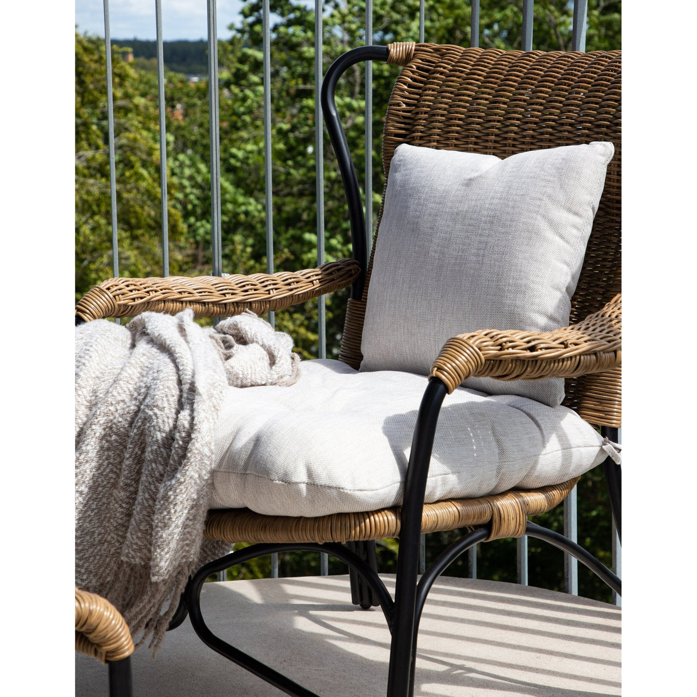 Loreto Lounge Chair Venture Design Lenestol