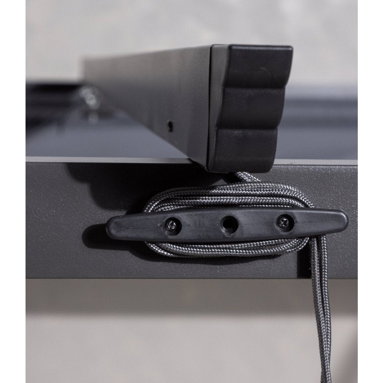 Lazio Pergola stål Venture Design Parasoll