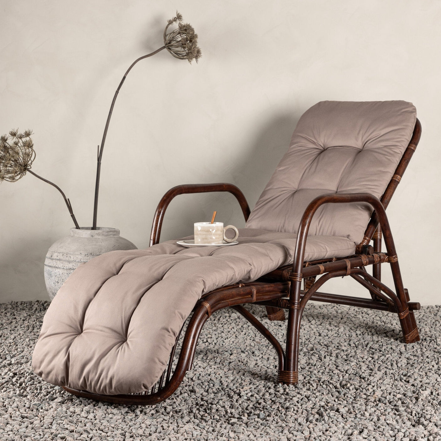 Nella Sun Lounge Venture Design Solseng