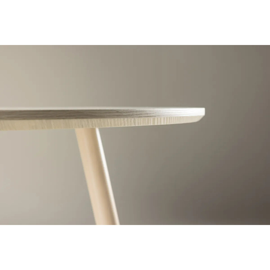 Plaza Dining Table Venture Design Spisebord