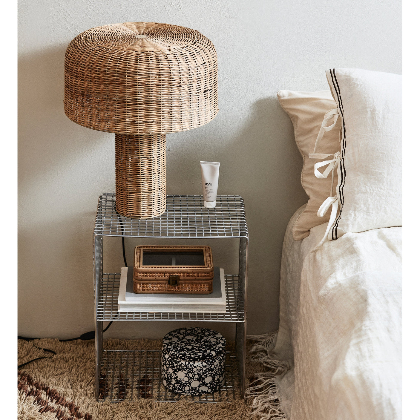 MULES-beholder, M - svart/hvitt Nordal STORAGE