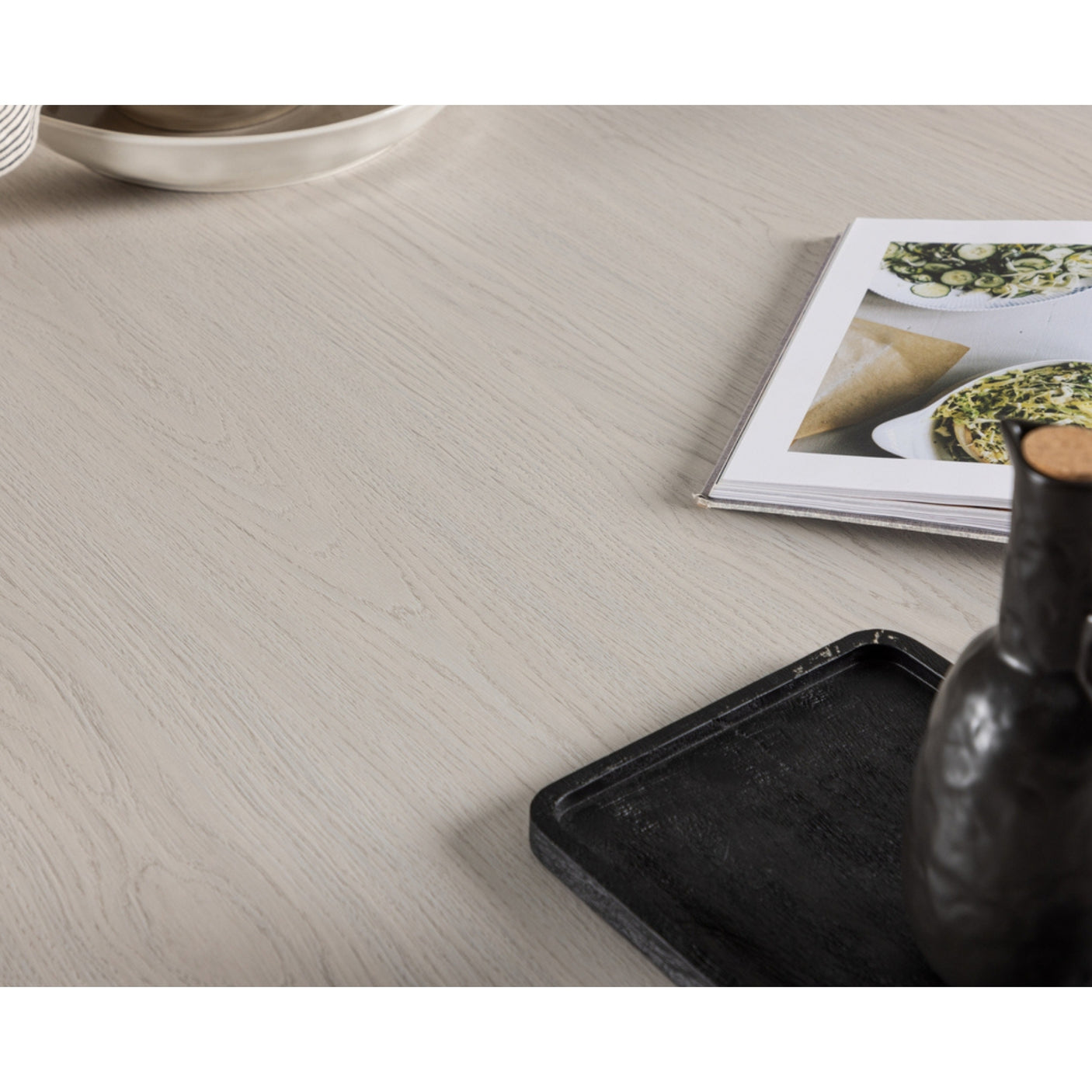 Mika Dining Table Venture Design Spisebord