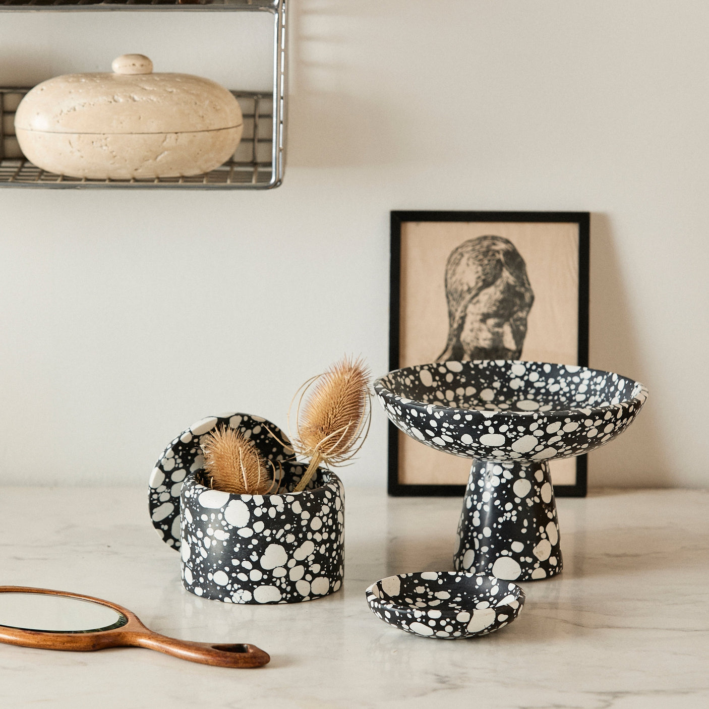 BISA skål - svart/hvitt Nordal DECO ITEMS