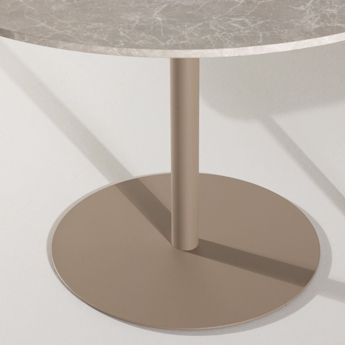 Lycke Dining Table Venture Design Spisebord