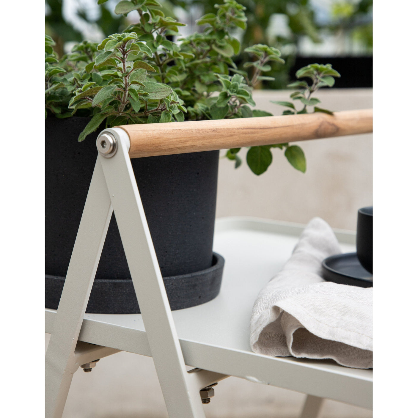 Clarin Side Table Venture Design Sidebord