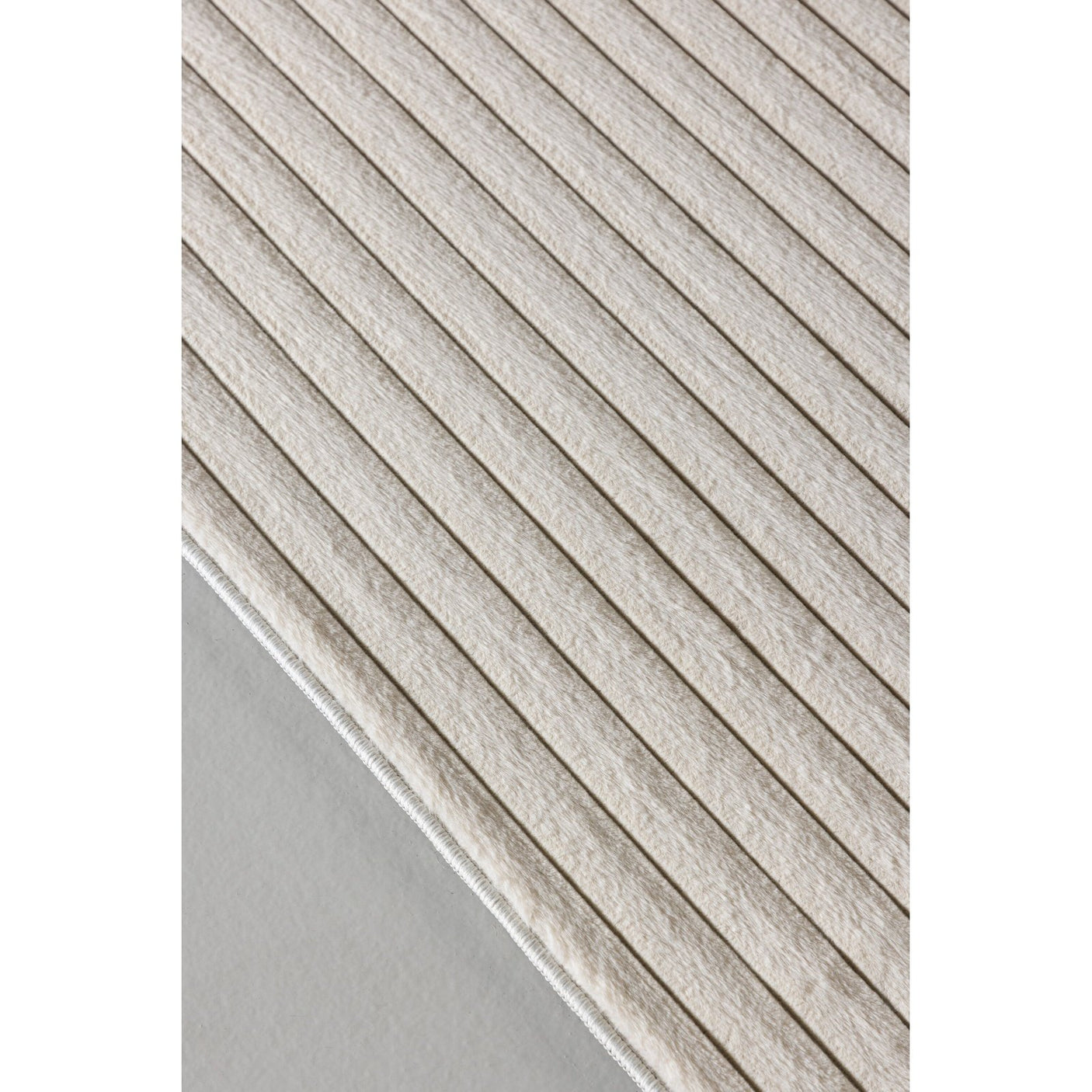 Miller teppe 160x230 Venture Design Teppe