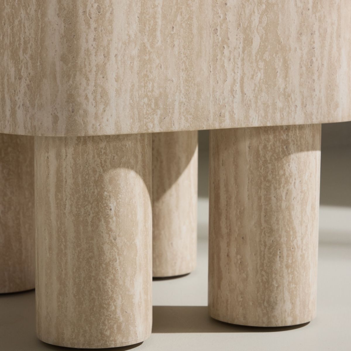 Klirou Side Table Venture Design Sidebord