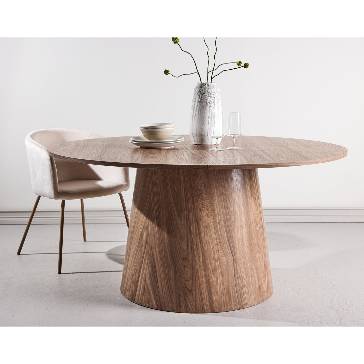 Lanzo Rundt Spisebord Venture Design Rundt spisestuebord