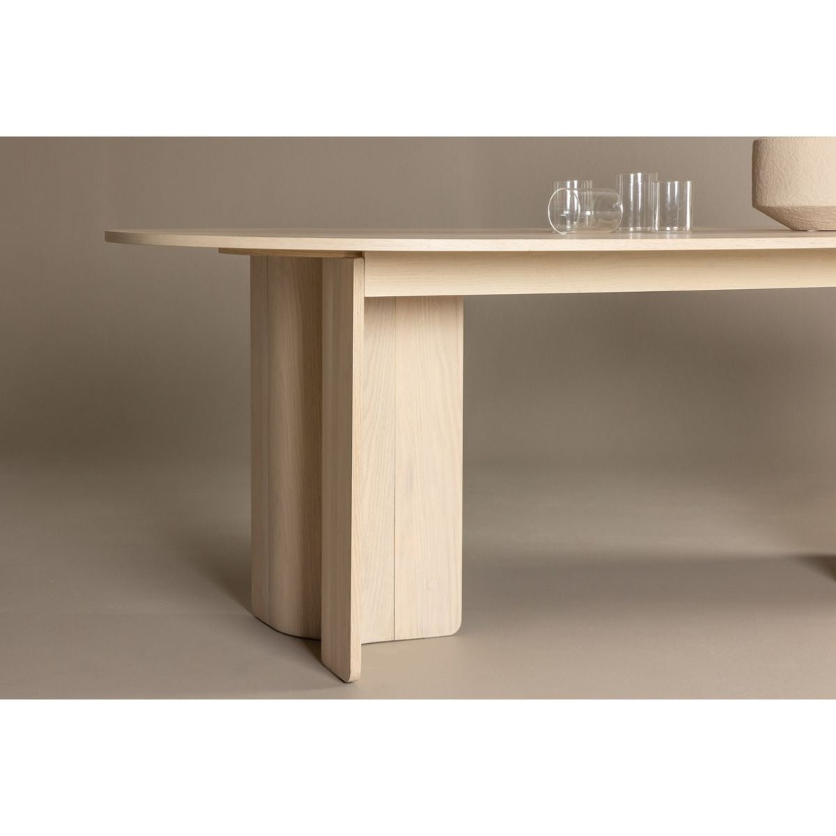 Tyresö Oval Dining Table Venture Design Spisebord