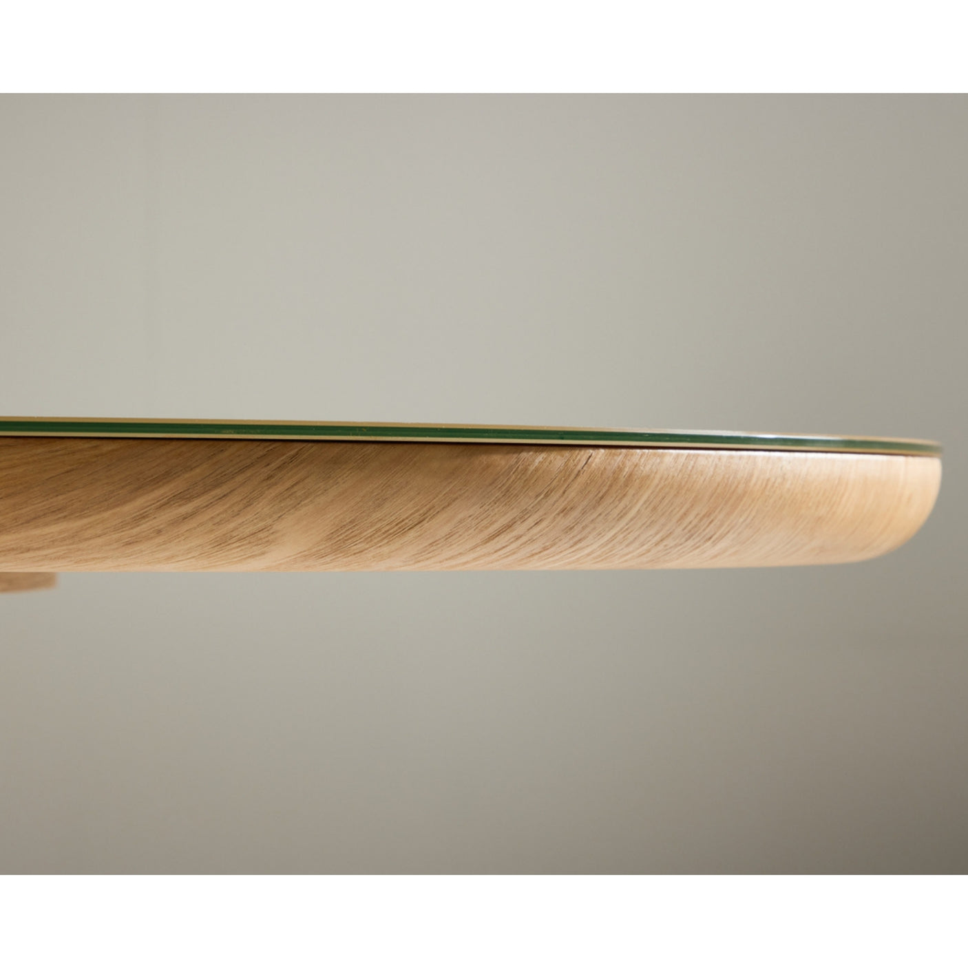 Castor Oval Dining Table Venture Design Spisebord