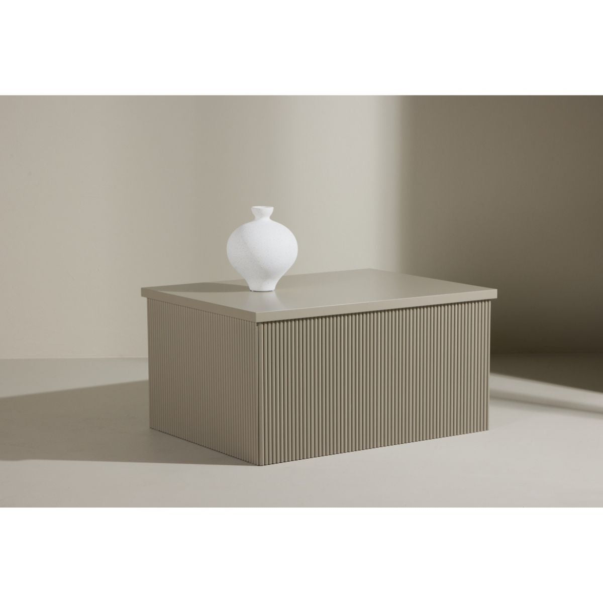 Lenox Side Table Venture Design Sidebord