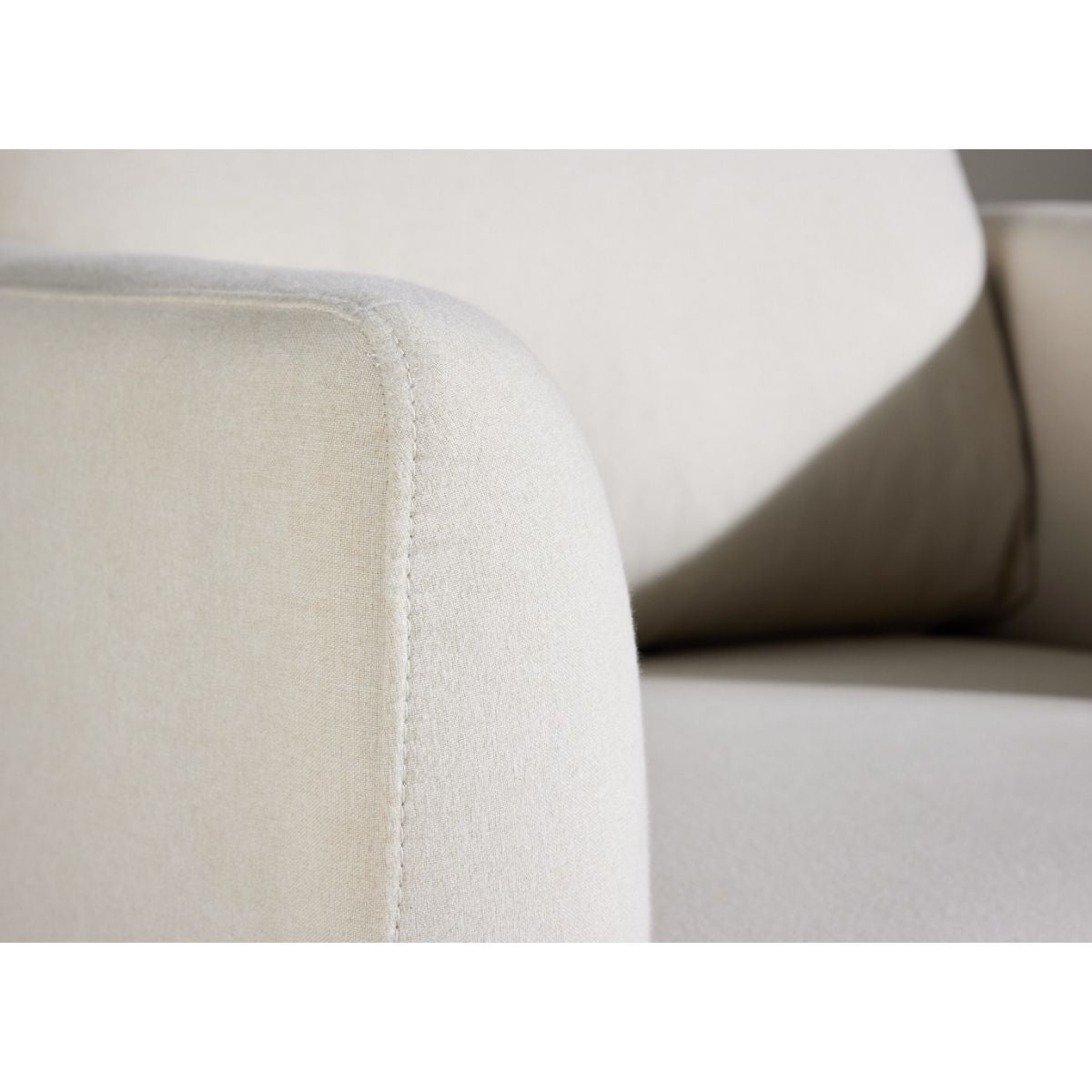 Sky Armchair Venture Design Lenestol