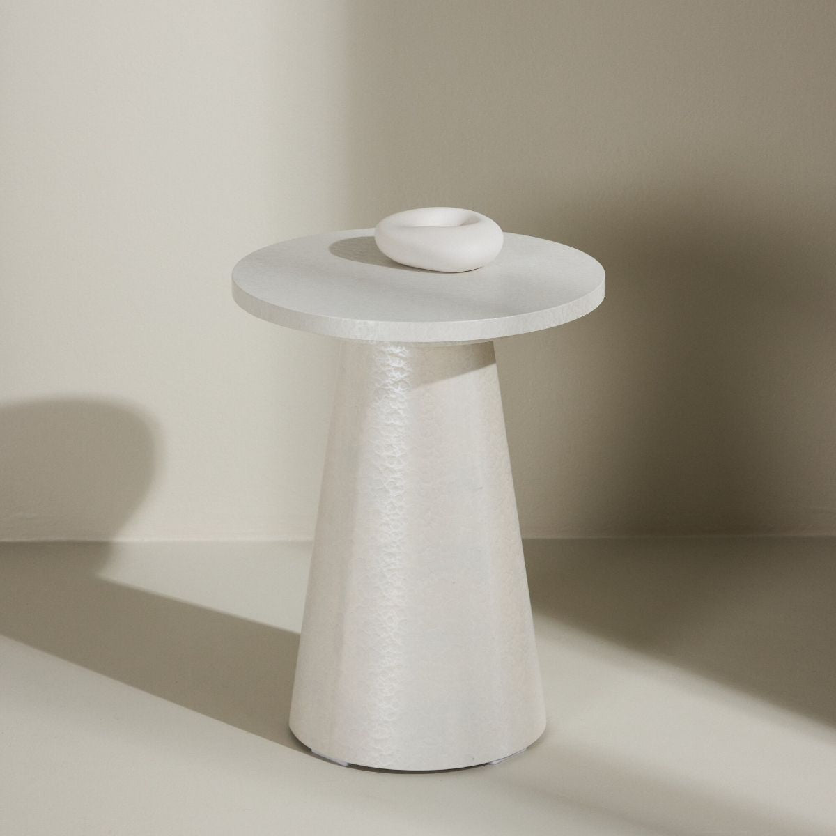 Lanzo Side Table Venture Design Sidebord