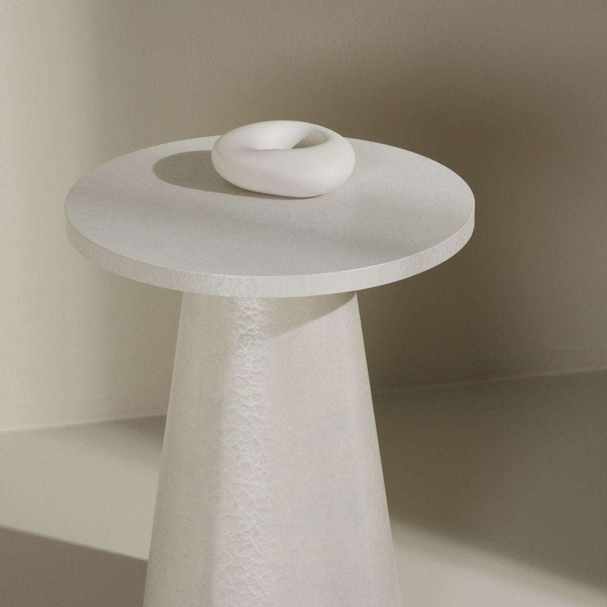 Lanzo Side Table Venture Design Sidebord