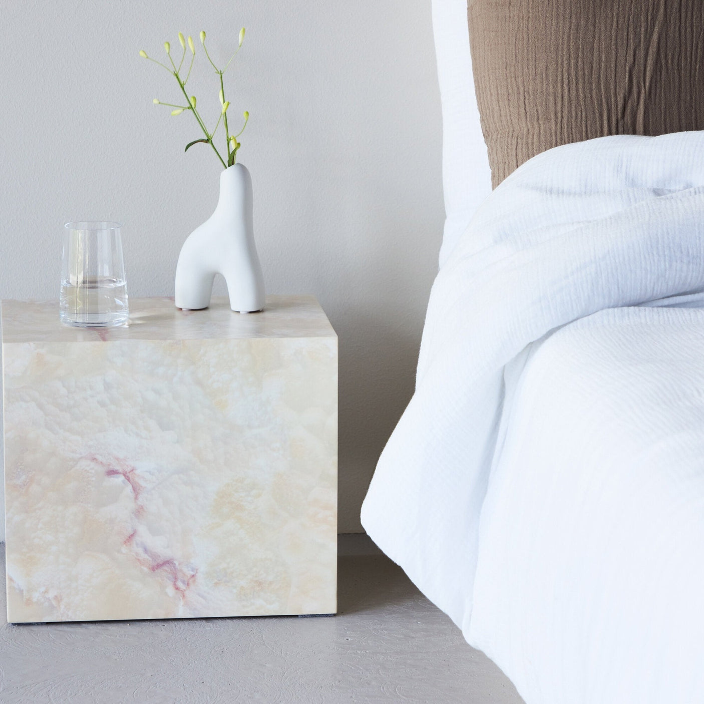 York Side Bord Venture Design Sidetabell