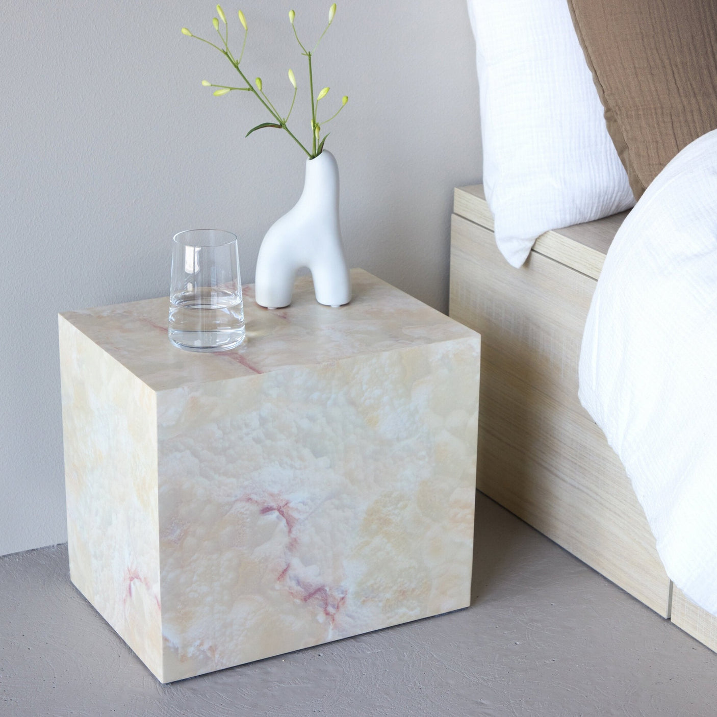 York Side Bord Venture Design Sidetabell