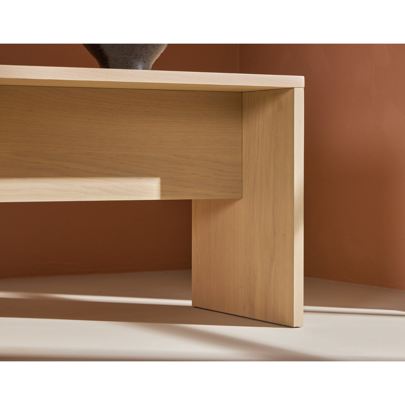 Juni Side Table Venture Design Sidebord