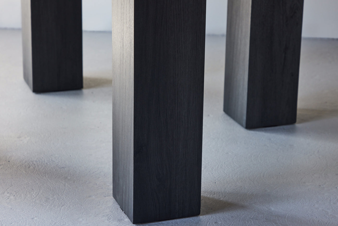 Juno Rundt Spisebord Venture Design Rundt spisestuebord