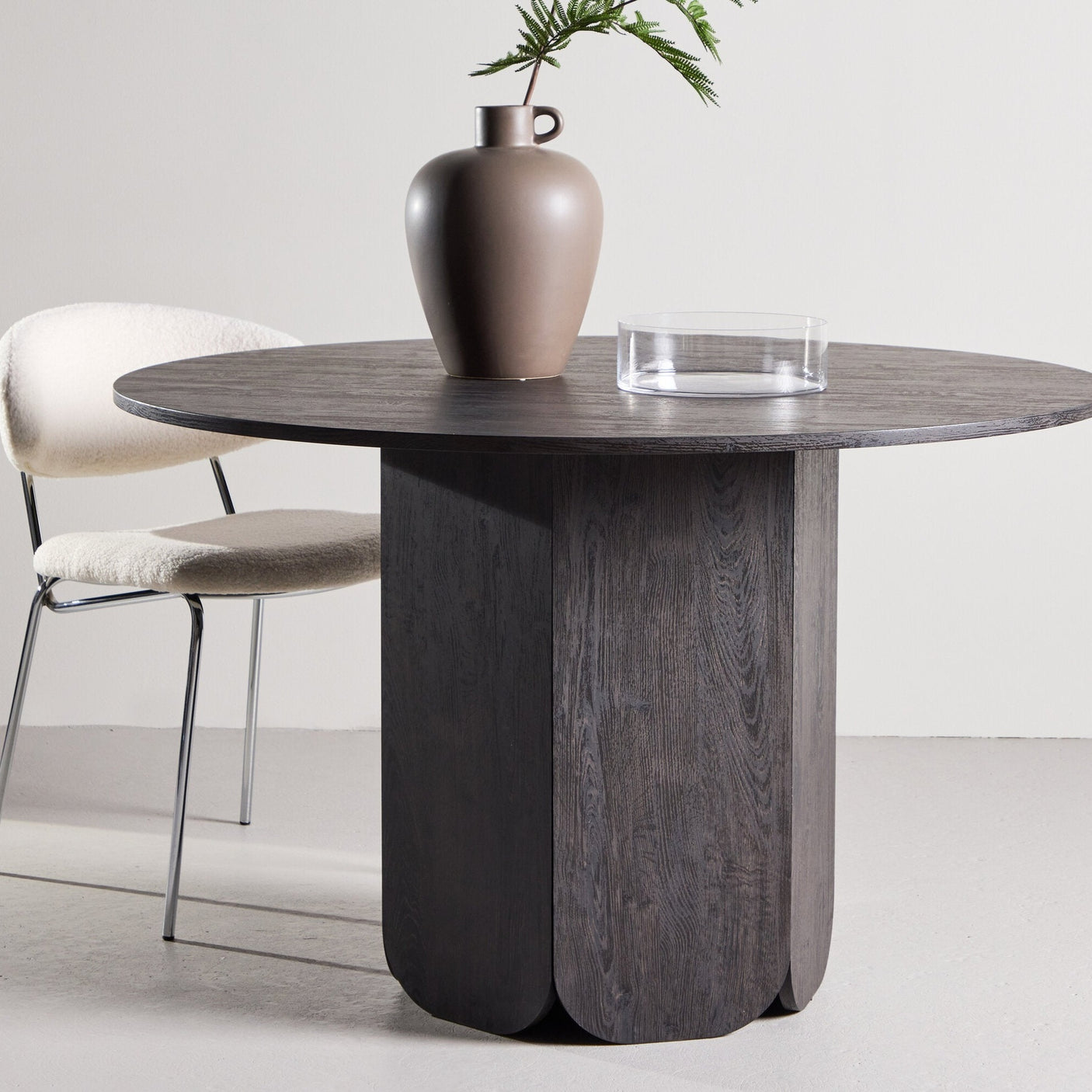 Tekla Rundt Spisebord Venture Design Rundt spisestuebord