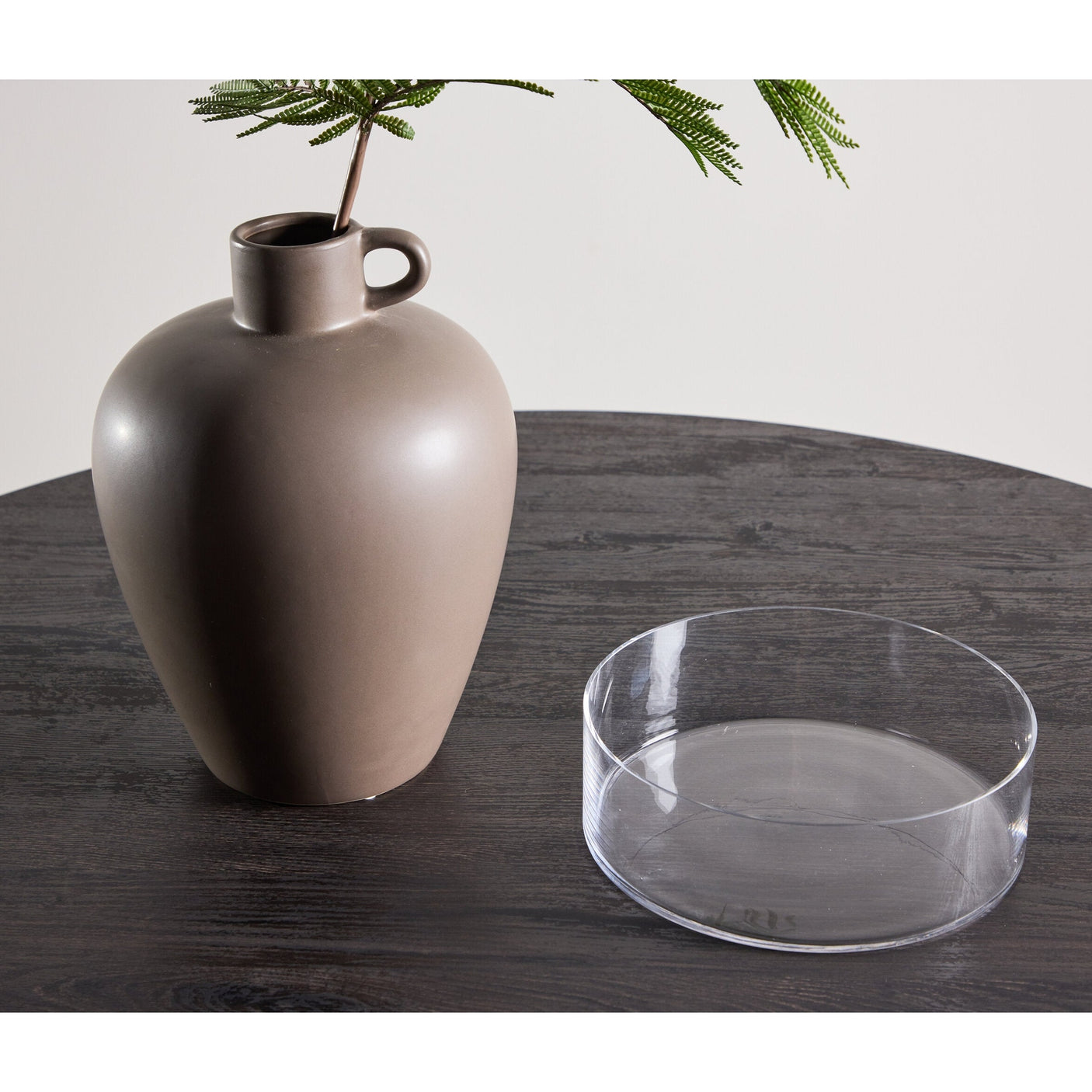 Tekla Rundt Spisebord Venture Design Rundt spisestuebord