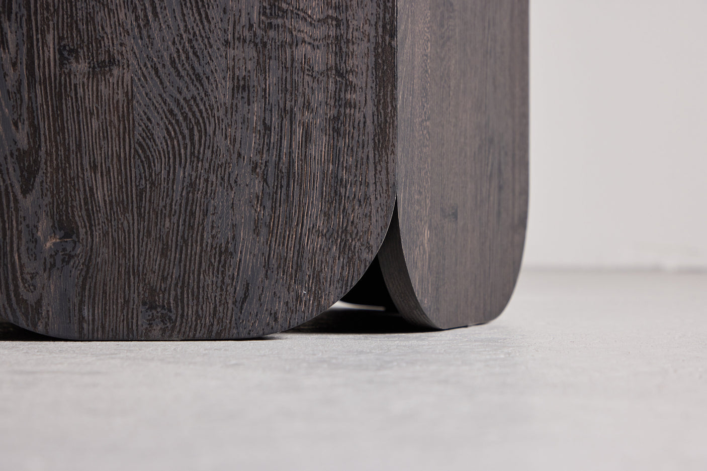 Tekla Rundt Spisebord Venture Design Rundt spisestuebord