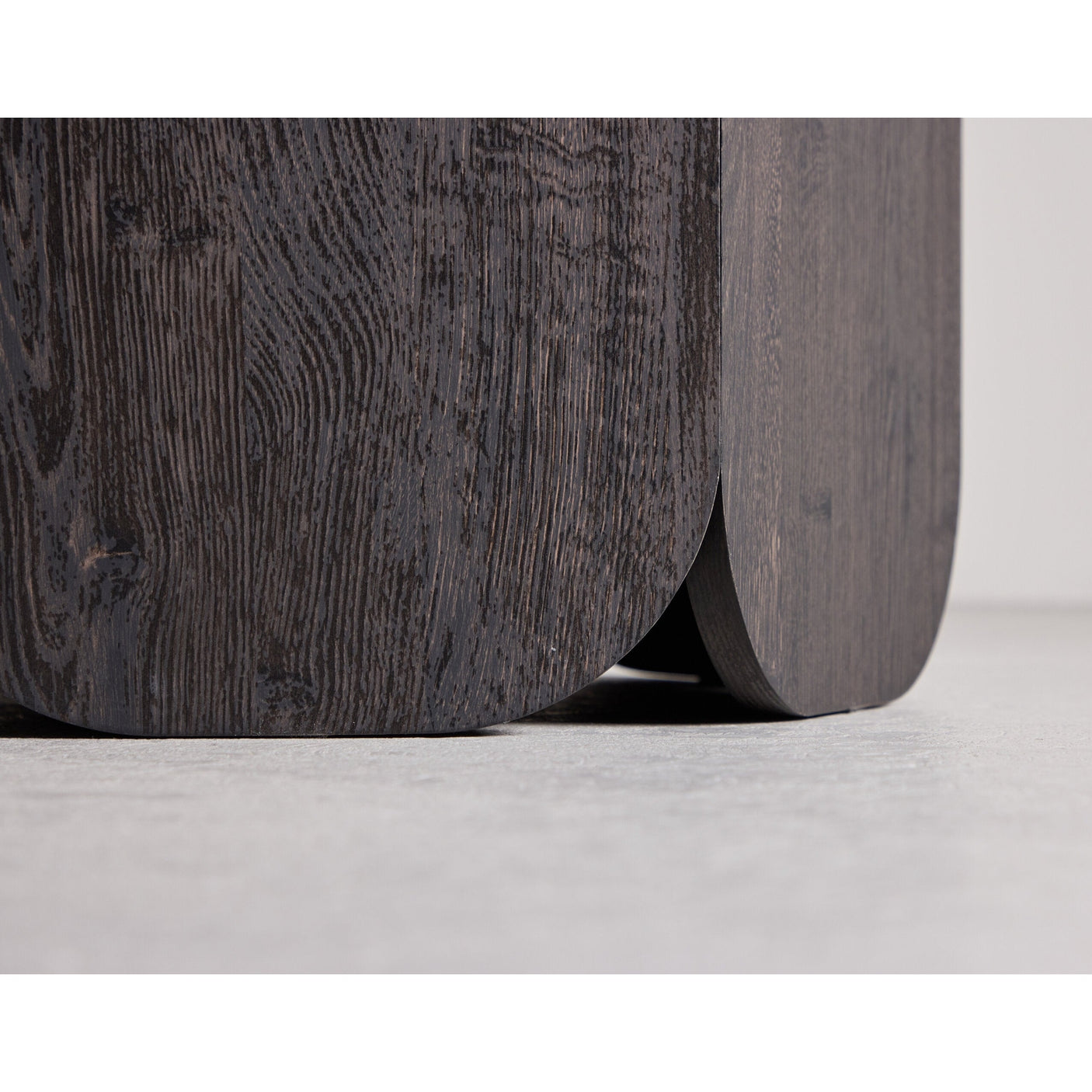 Tekla Rundt Spisebord Venture Design Rundt spisestuebord