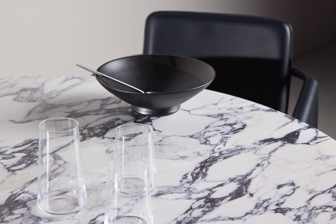 Tekla Rundt Spisebord Venture Design Rundt spisestuebord