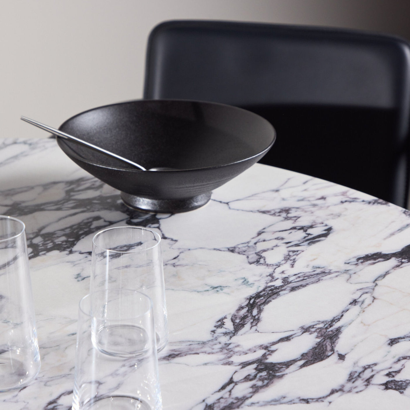 Tekla Rundt Spisebord Venture Design Rundt spisestuebord