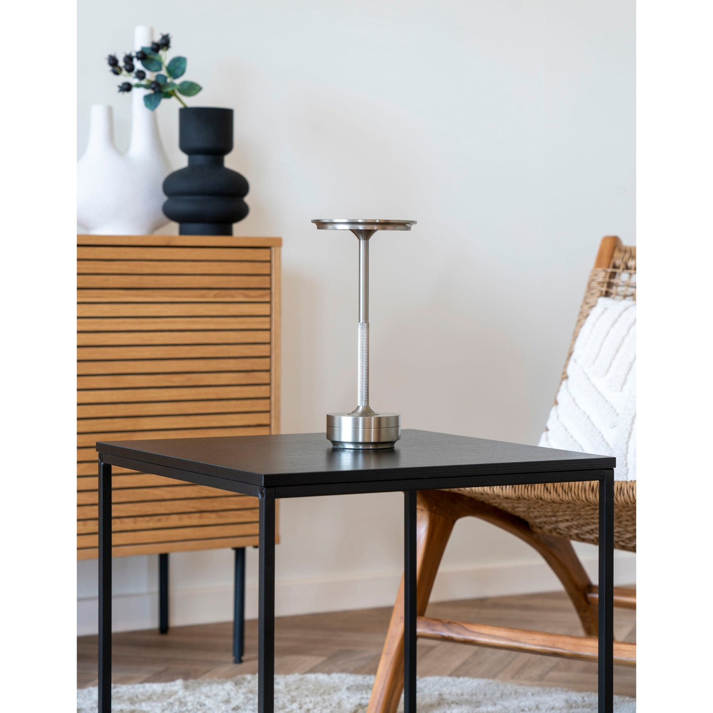 Lyneham LED bordlampe House Nordic Bordlampe