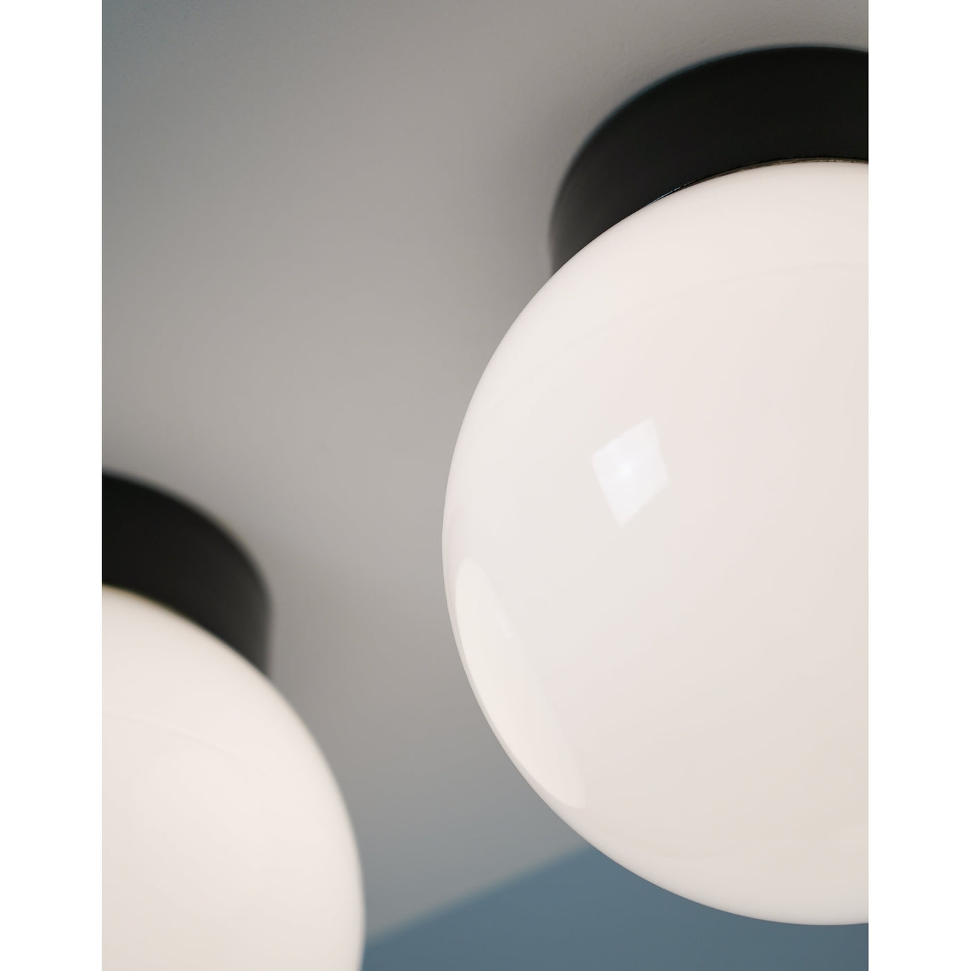 Globe 150 Matt Opal Taklampe/Vegglampe E27 IP54 Ifö Electric AB Taklampe