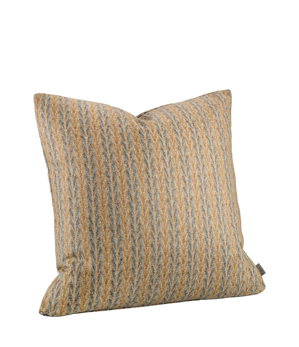 GORDON SCALES Putetrekk - 60x60 Artwood Pute