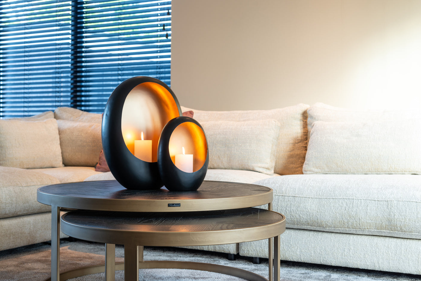 Salongbord Blackbone Brass svart rustikk sett med 2 Richmond Interiors Sofabord