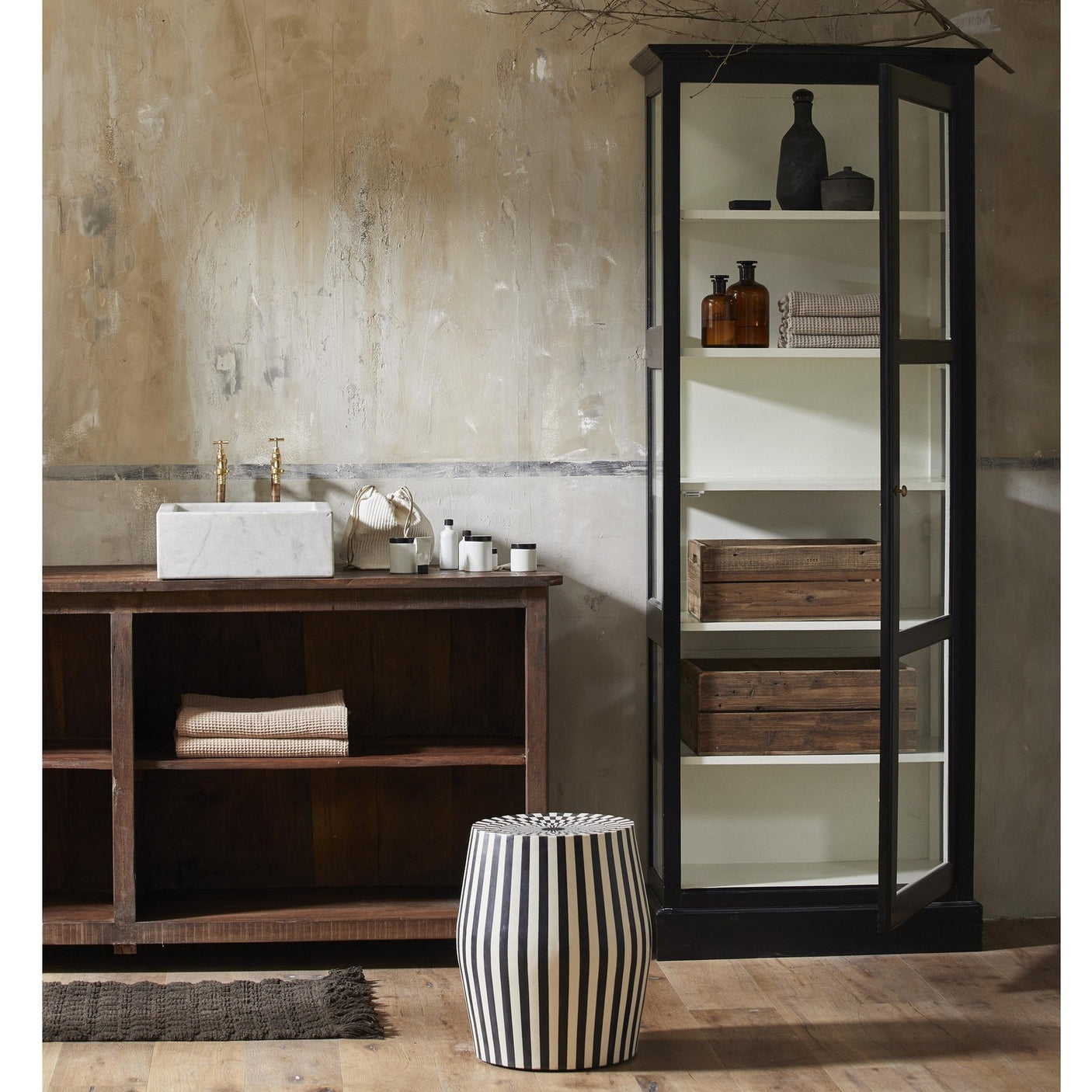 TAURA sidebord/skammel - svart/råhvitt Nordal TABLES