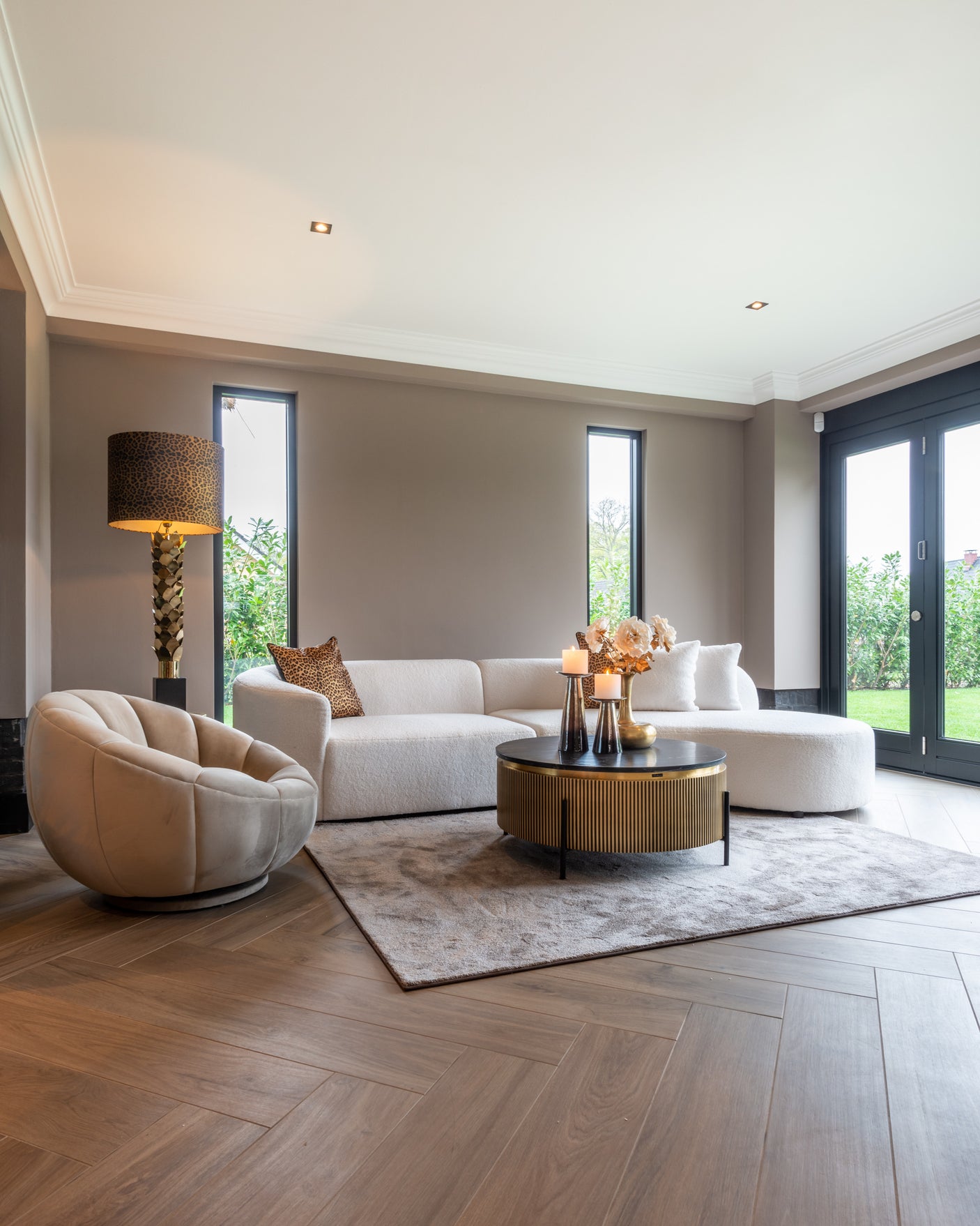 Salongbord Ironville gull 90Ø Richmond Interiors Sofabord