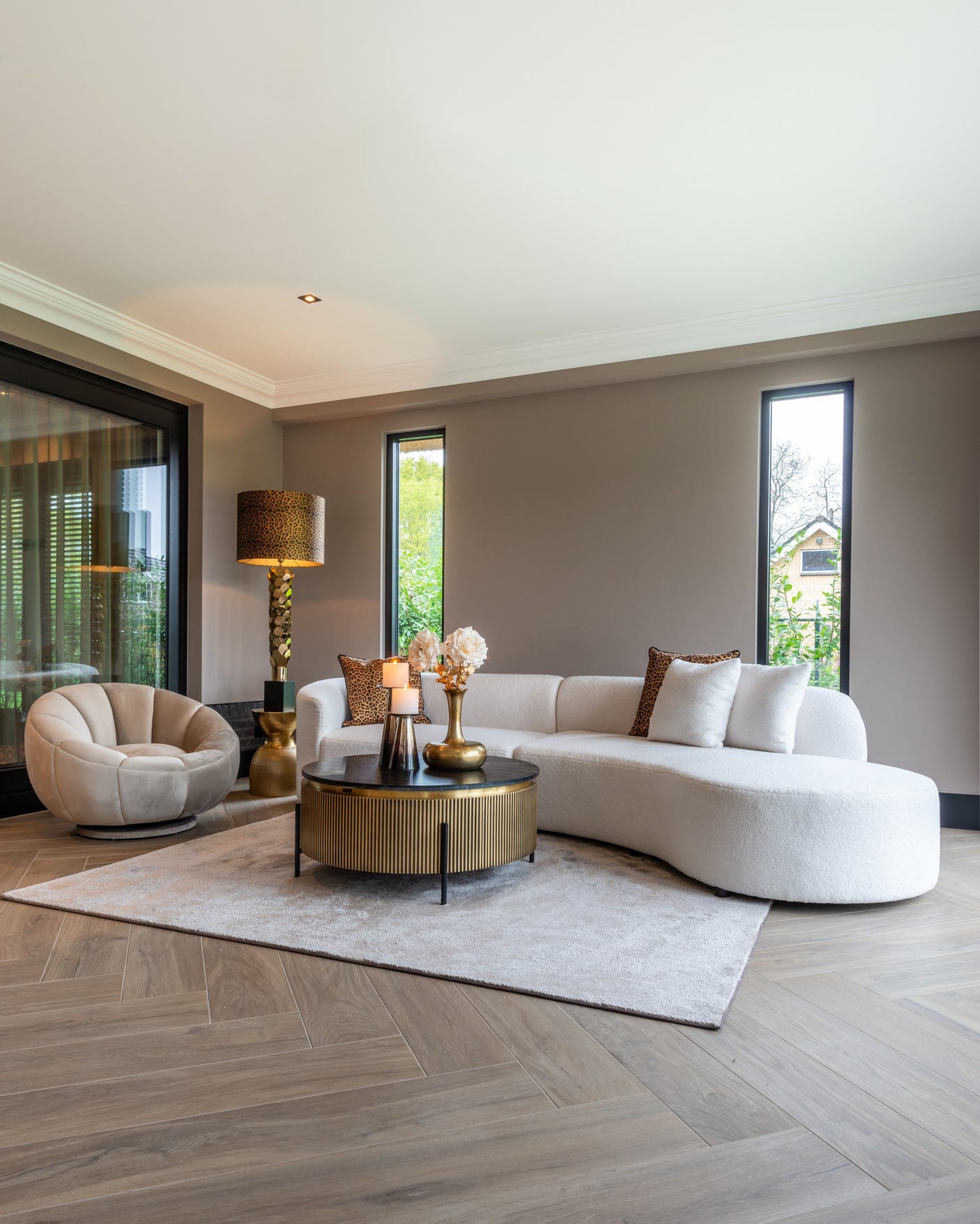 Salongbord Ironville gull 90Ø Richmond Interiors Sofabord