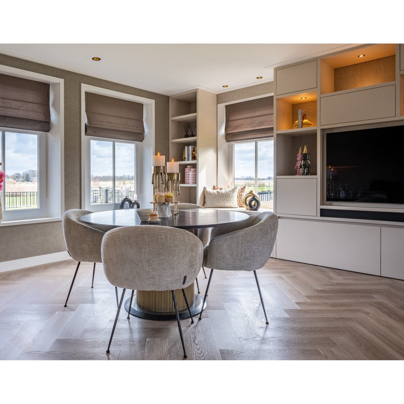 Spisebord Ironville gull 140Ø Richmond Interiors Spisebord