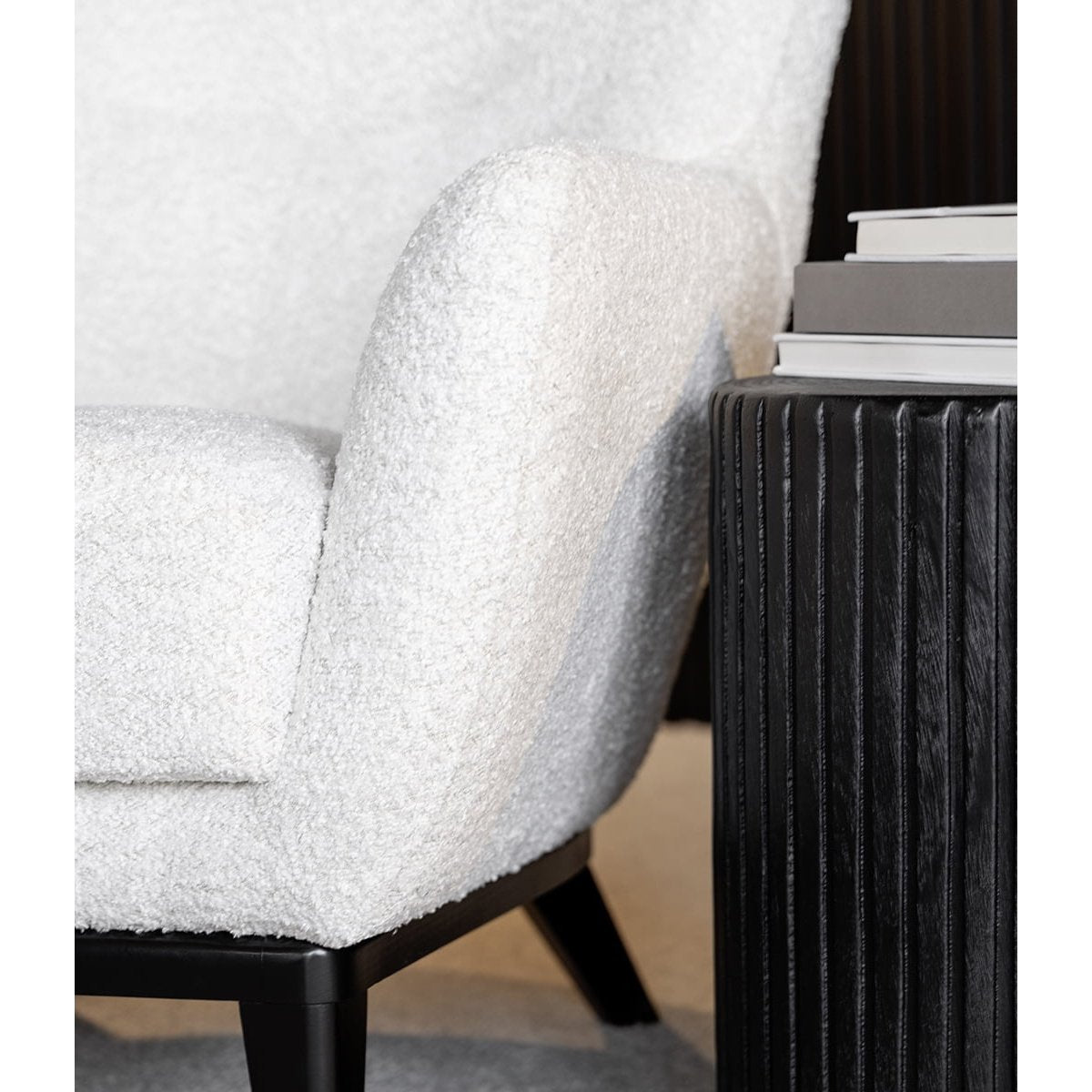 RUSSEL STORY CREAM Artwood Lenestol