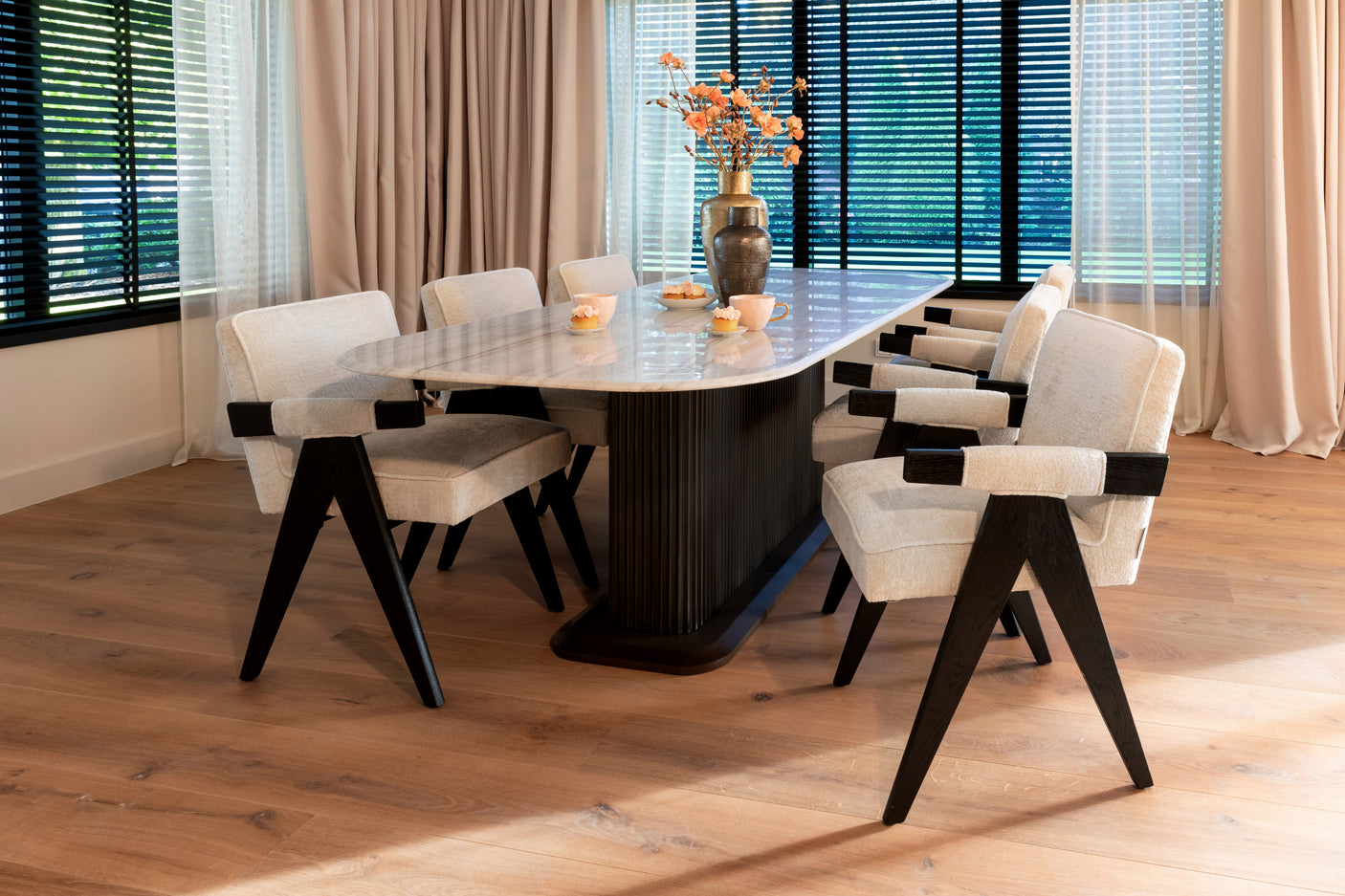 Spisestol Cooper hvit chenille Richmond Interiors Spisestol