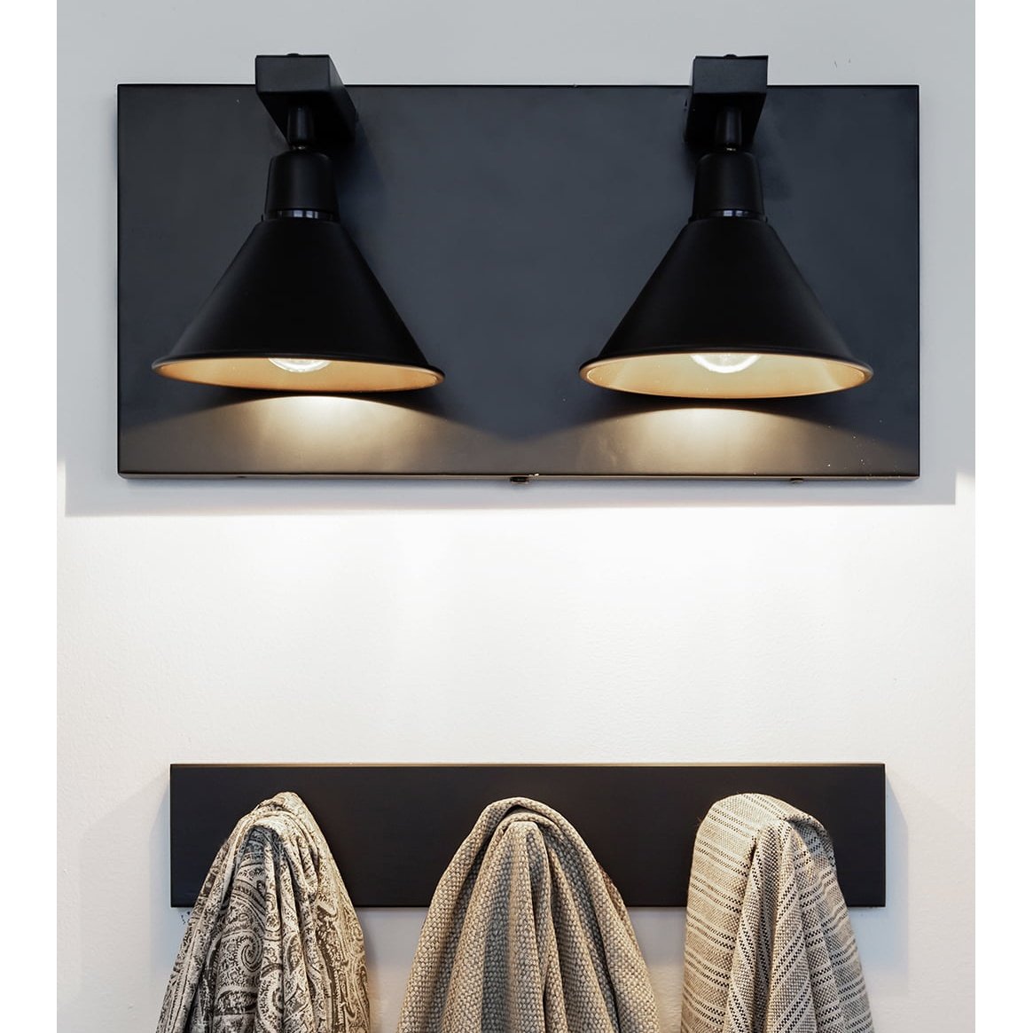 ANZIO Artwood Vegglampe