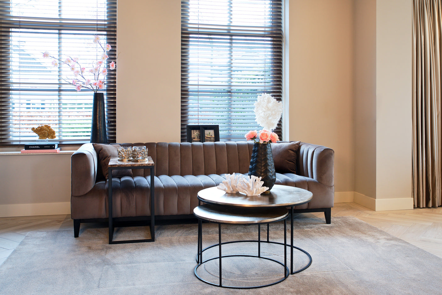 Salongbord Asher champagne gull sett med 2 Richmond Interiors Sofabord