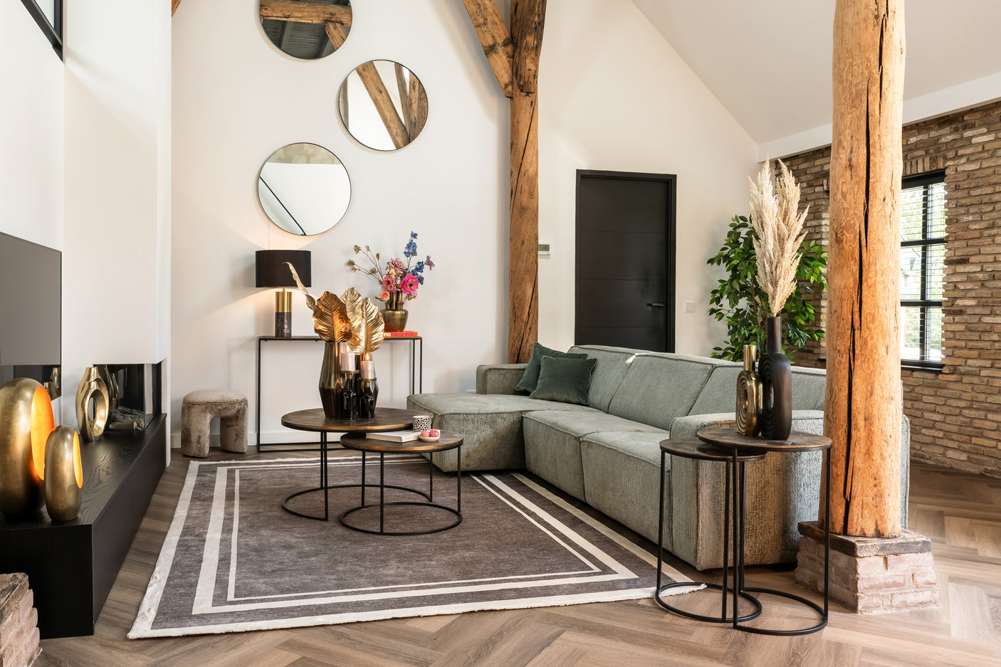 Sofabord Tulum børstet gull sett med 2 Richmond Interiors Sofabord