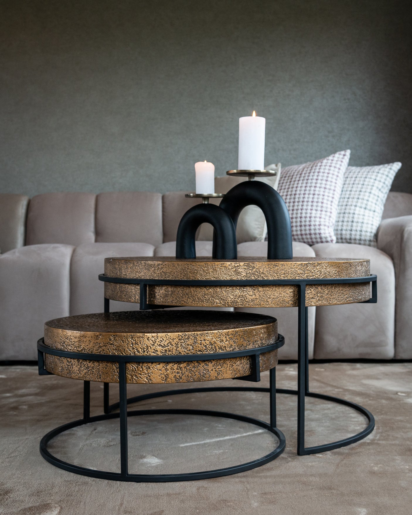 Lysestake Livi svart/gull stor Richmond Interiors Lysestake